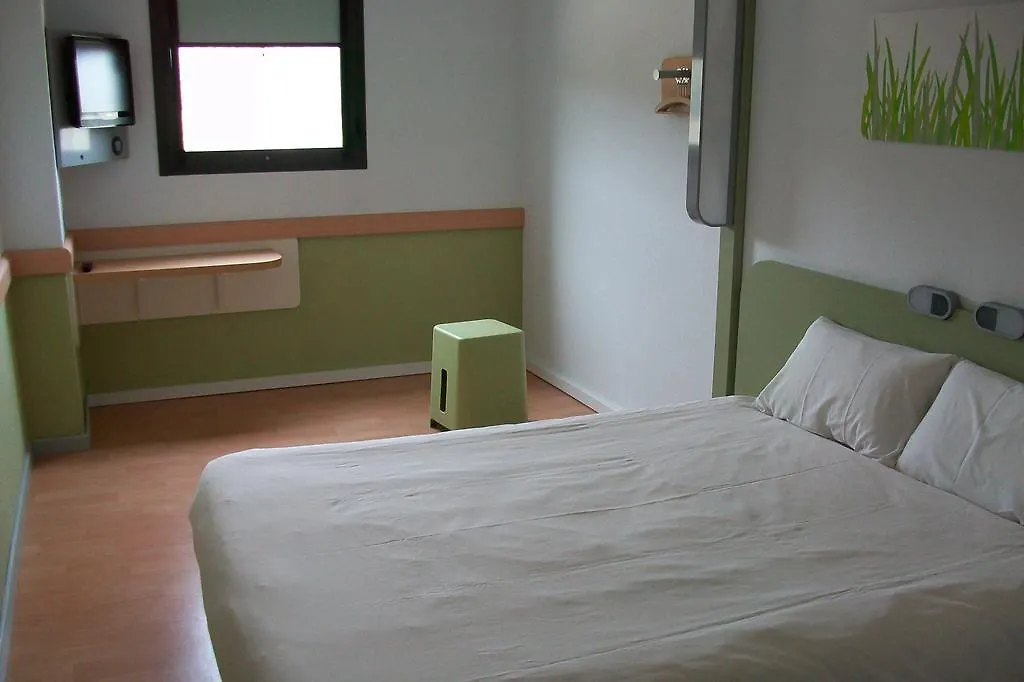 Ibis Budget Girona Costa Brava 2*,
