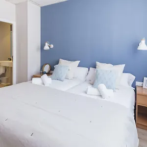 Hotel Bypillow Mumm, Vilanova i la Geltrú