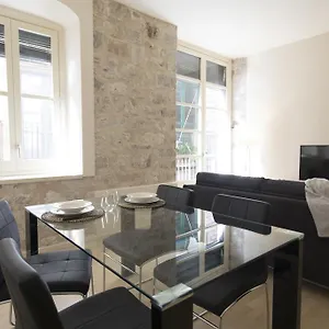 Apartment Bravissimo Cort Reial-1a
