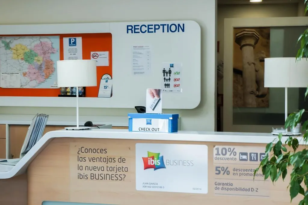 Konukevi Ibis Budget Girona Costa Brava