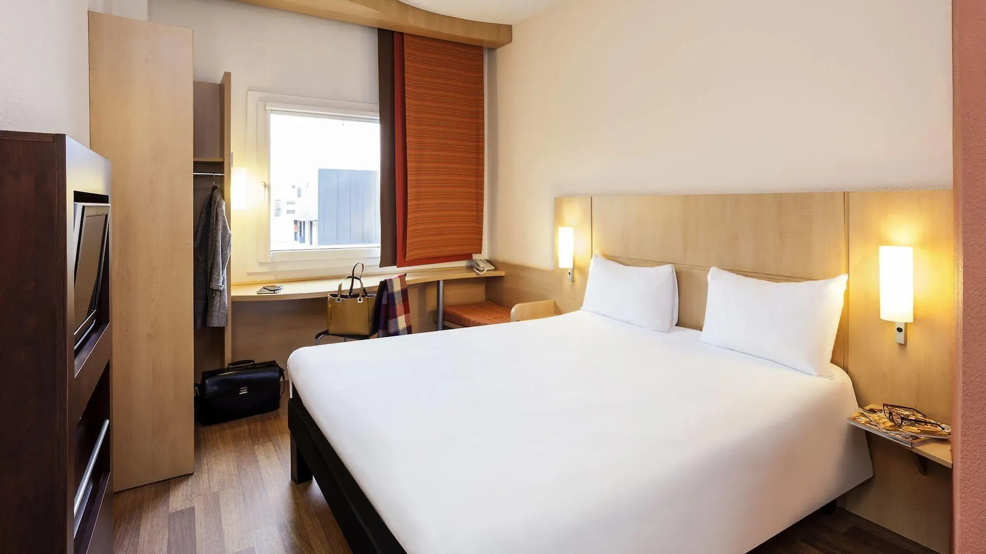 Ibis Budget Girona Costa Brava 2*,