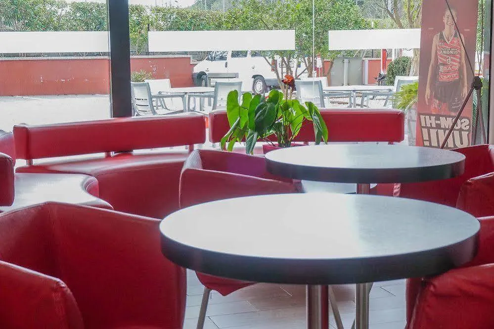 Ibis Budget Girona Costa Brava Konukevi